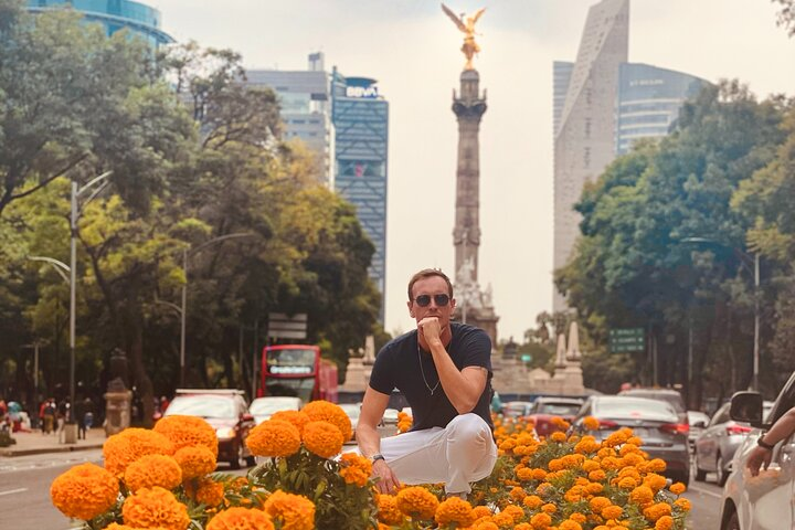Cheerful Introduction Walking Tour in Roma, Condesa & Juarez - Photo 1 of 15