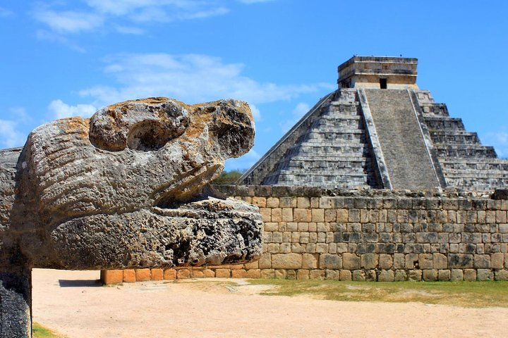 Chichen itza temple