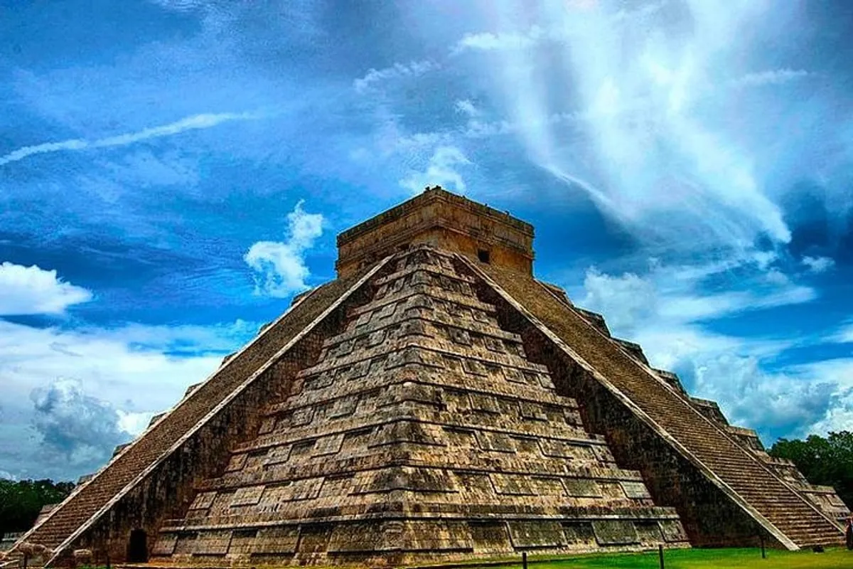 Chichen Itza Deluxe Tour! Mayan Adventure with Transportation in