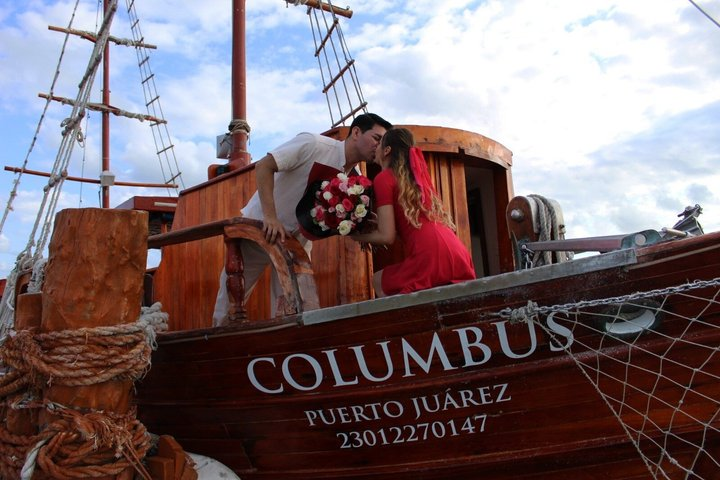 Couples Night Romantic Sunset in Lagoon & Live Music from Cancun - Photo 1 of 25