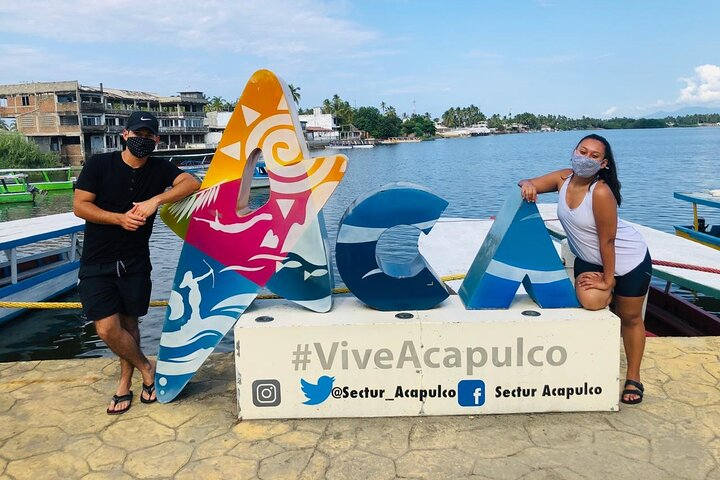 Coyuca Town Tour and Baby Turtle Release - Photo 1 of 11