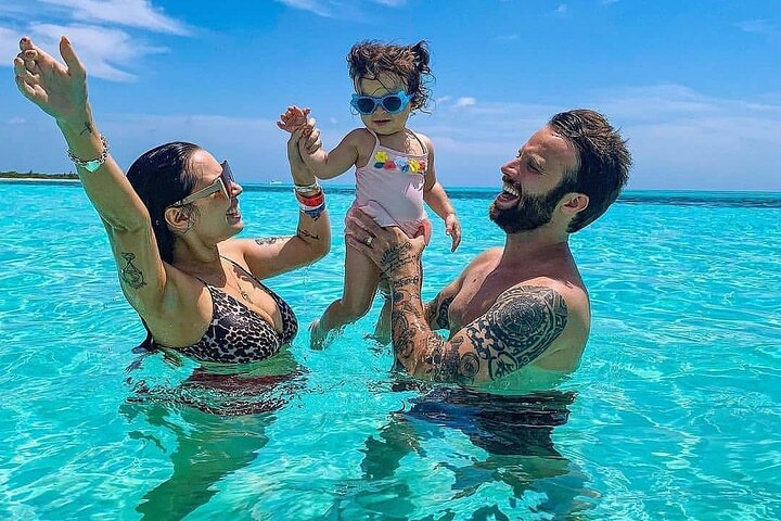 Live the Crystal clear water with your family