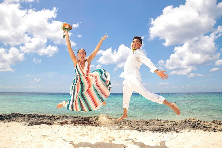 Deluxe Photography Session  - Photo 1 of 23