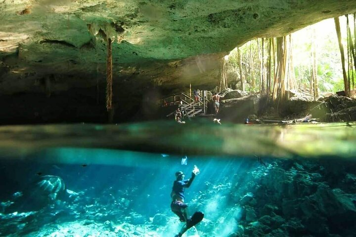 CENOTE DOS OJOS