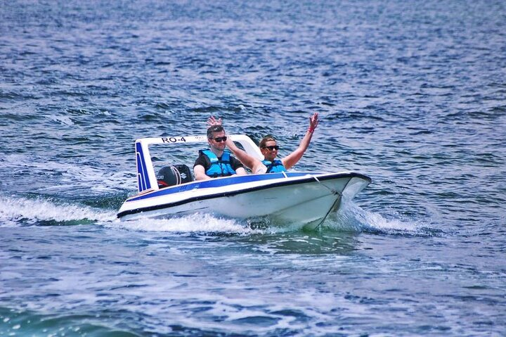 Speedboat