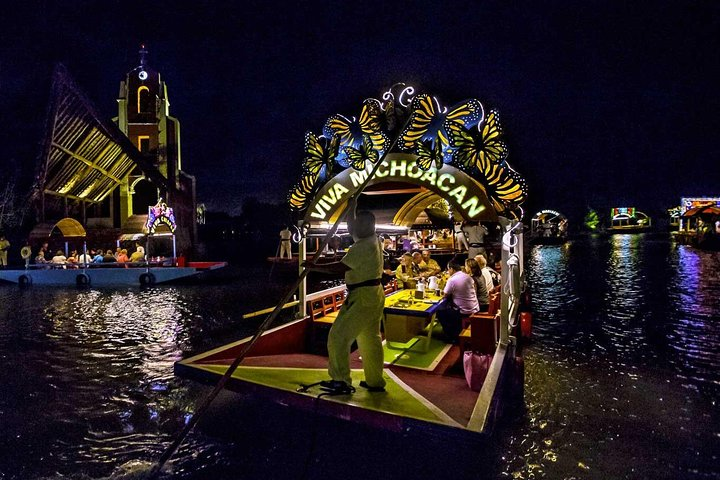 Entrance to Xoximilco - Photo 1 of 7