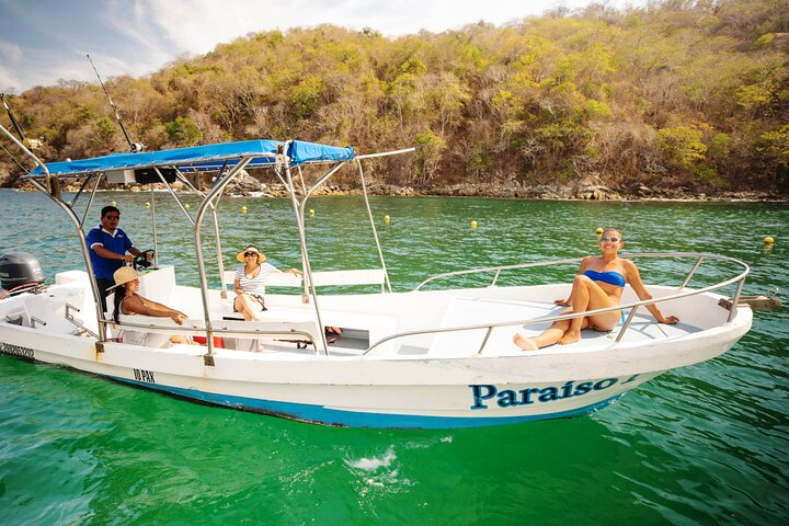 Exclusive 7 bays of Huatulco by Panga Boat or Yacht. - Photo 1 of 10