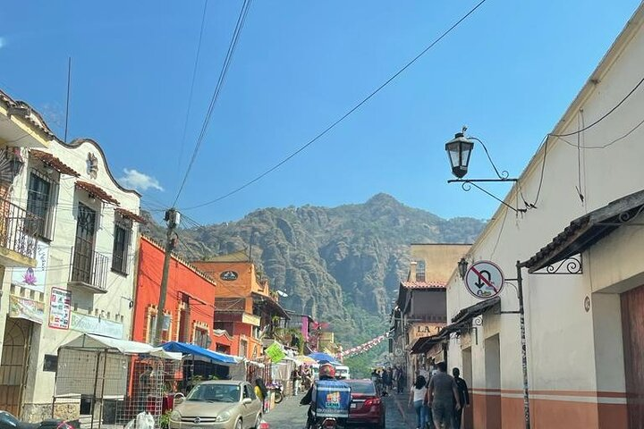 Transportation to the town of Tepoztlan next to Mexico City - Photo 1 of 8