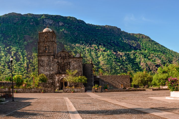 Explore San Javier Mission Lunch Walk and Historical Tour - Photo 1 of 4