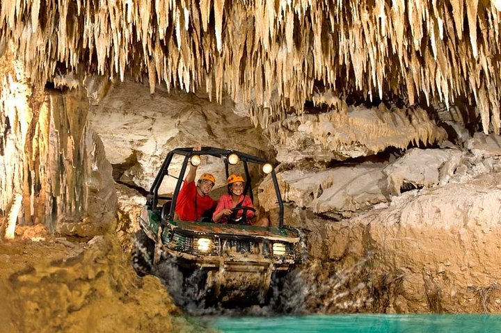 Amazing adventure to two of the most incredible parks in Cancun