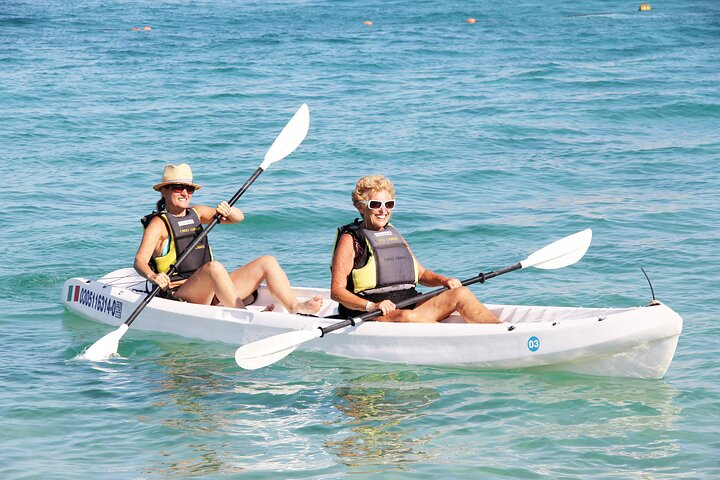 Guided Kayak Tour To The Arch - Photo 1 of 8