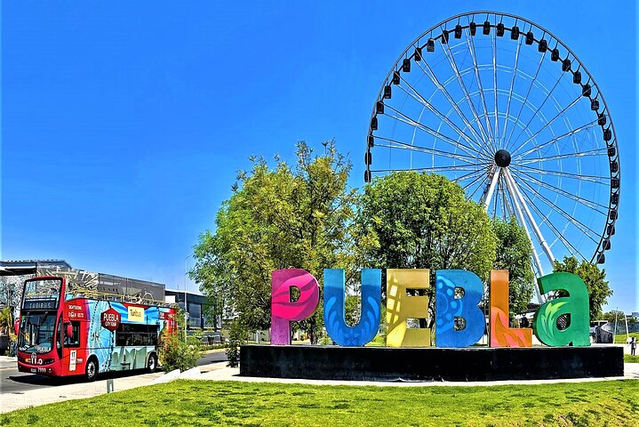 Hop-on Hop-off City Tour Puebla and Aquarium or Observation Wheel - Photo 1 of 25