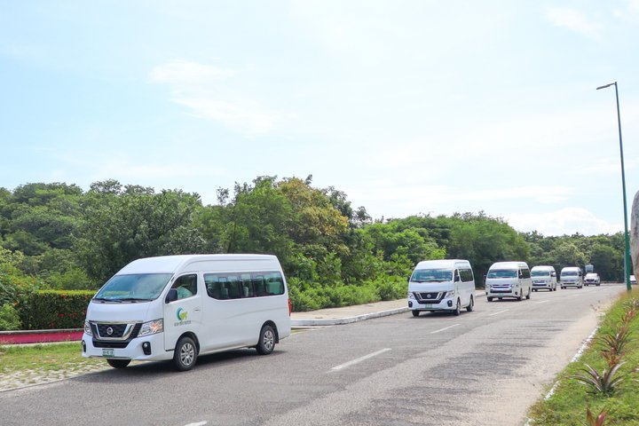 Huatulco Airport: Round-Trip Transfer to Huatulco Hotels - Photo 1 of 13