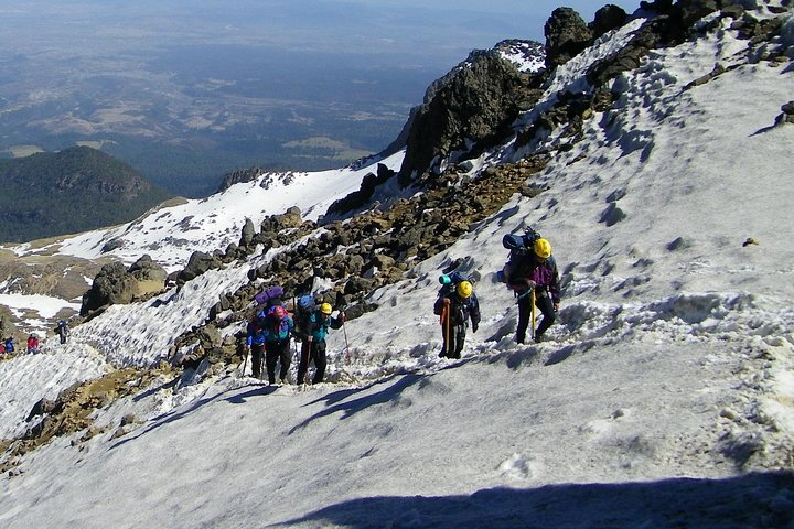 Ascent to Iztaccihuatl