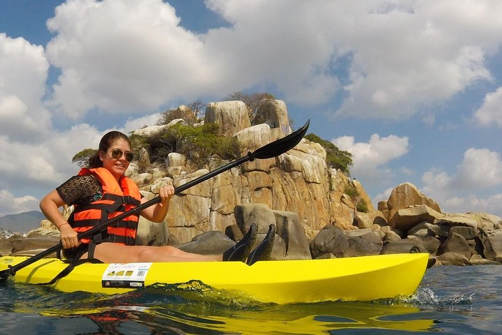 Kayaks Tour to El Morro Islet - Photo 1 of 25