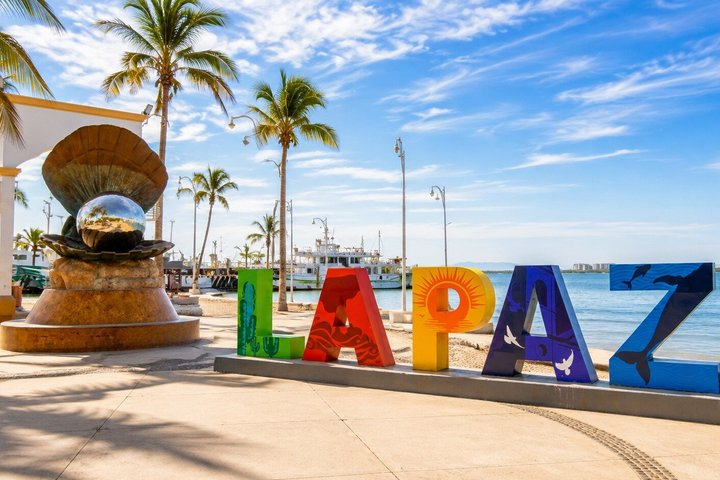 La Paz, East Cape and Todos Santos sightseeing - Photo 1 of 25