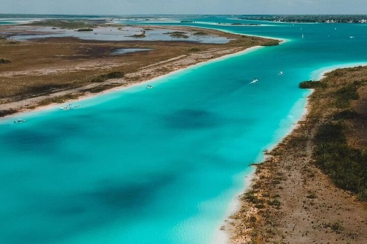 Lagoon of 7 colors from Costa Maya - Boat Tour and transportation - Photo 1 of 15