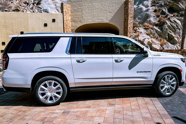 Los Cabos One Way Deluxe Suburban Transportation 5 pax - Photo 1 of 6