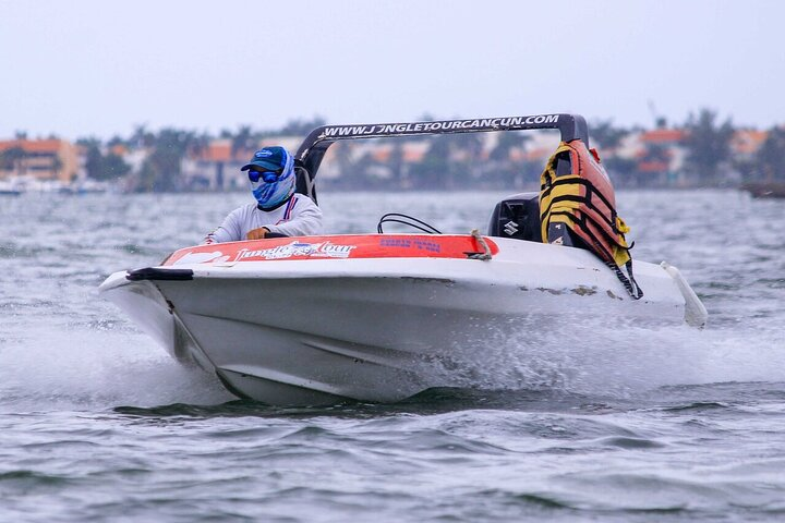 Speedboat and Night boat dinner show