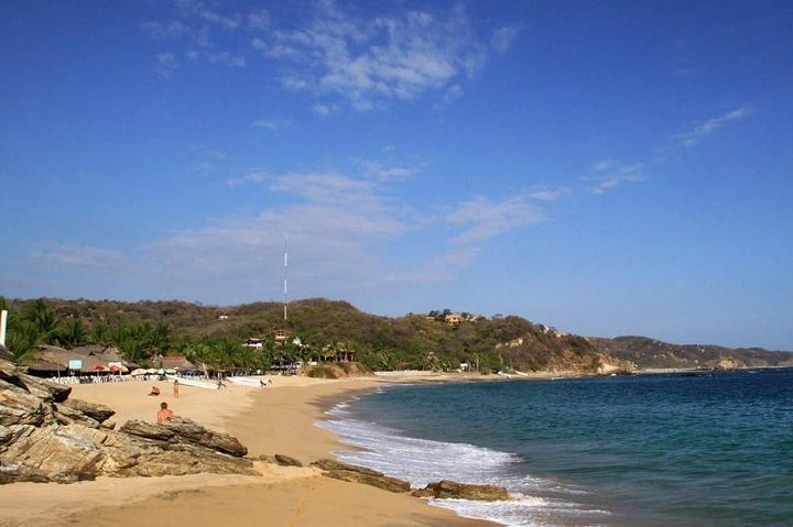 Mazunte, Zipolite, Ventanilla, Punta Cometa - Photo 1 of 3