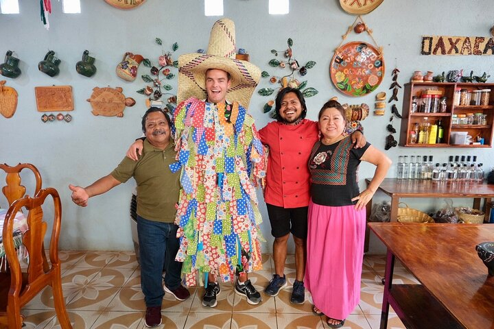 Que rico es oaxaca, Cooking Classes. - Photo 1 of 5