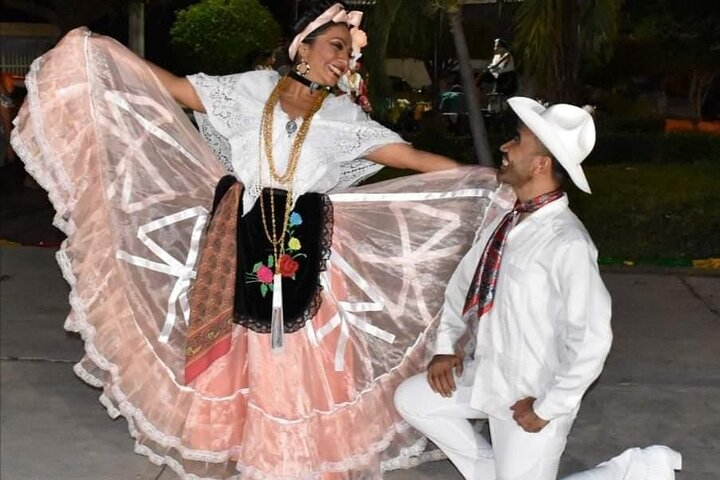 Traditional Dance From Veracruz