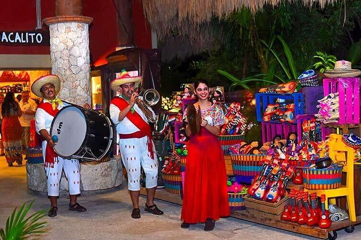 Have fun in the mexican kermes 