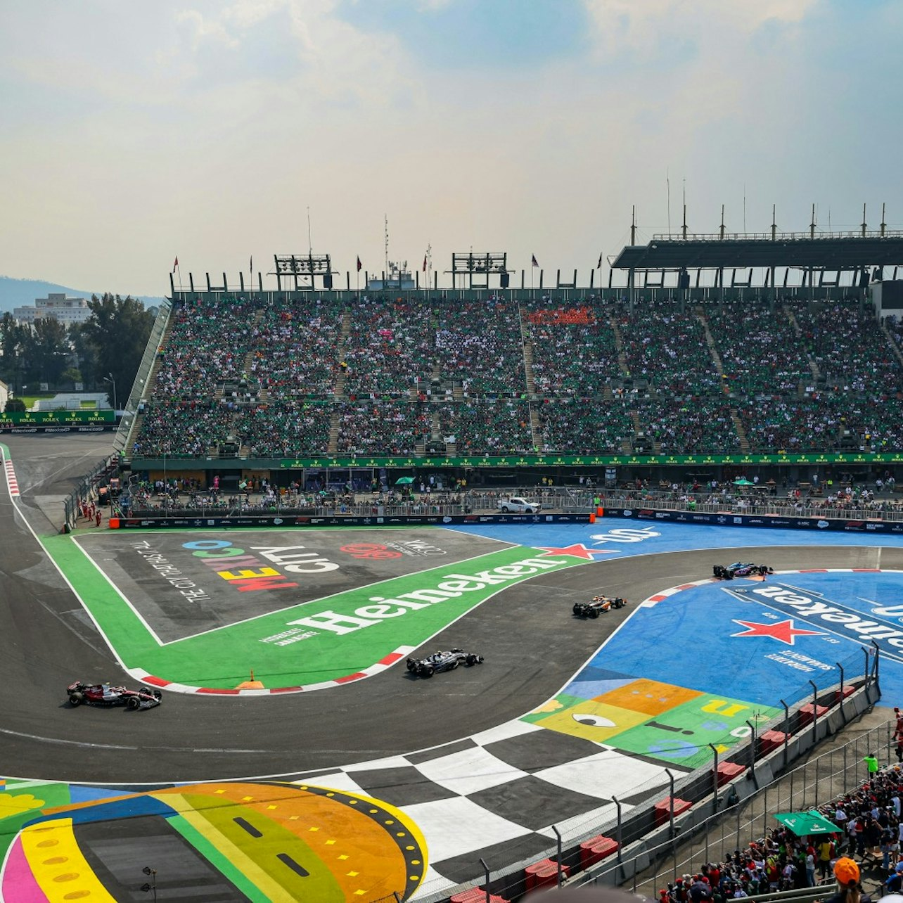 Mexico City: Grand Prix - Photo 1 of 5