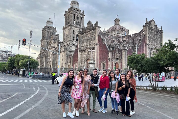 Mexico City Tour Bilingual Tour - Photo 1 of 16