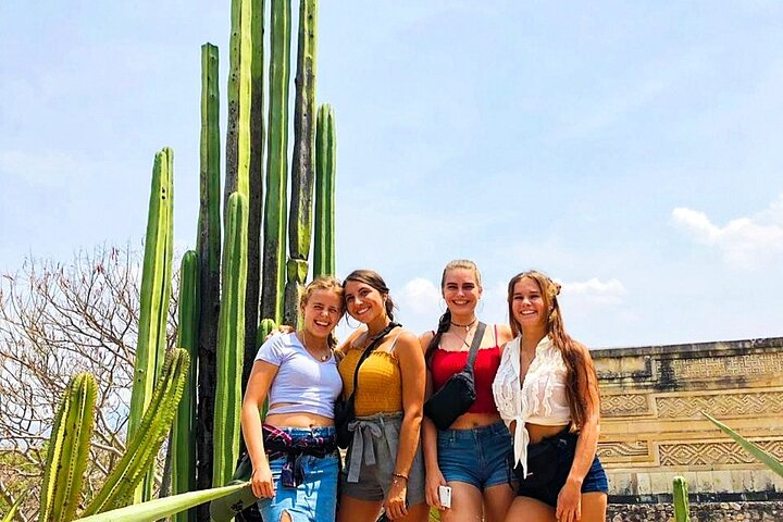 Mitla Tour with Lescas Co