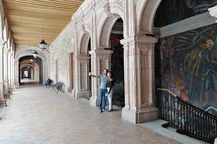 Morelia: A cafe between convents - Photo 1 of 7