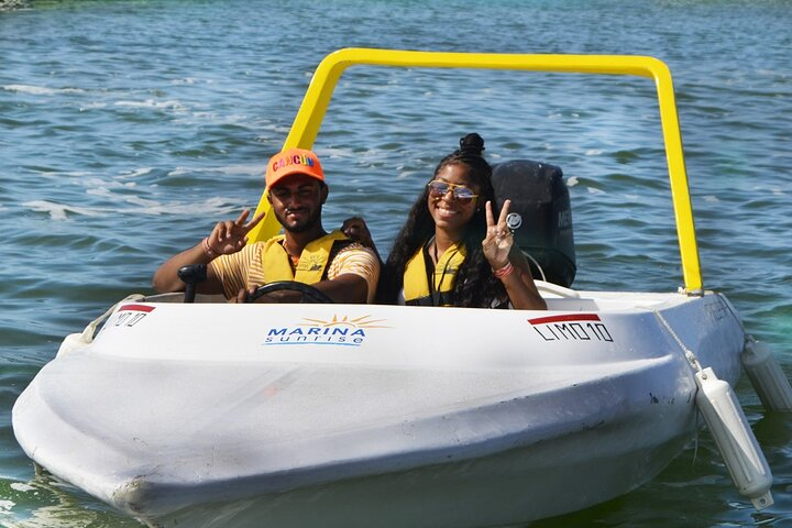 Nichupté Lagoon Tour with Snorkeling and Boat Ride for Couples - Photo 1 of 25