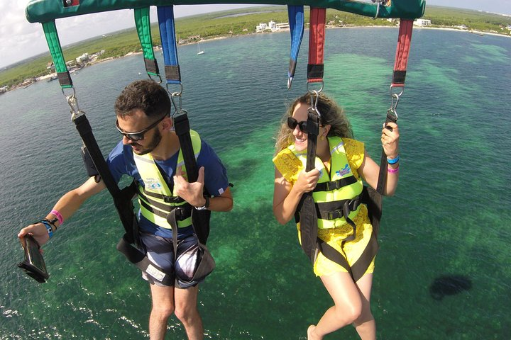 Parasailing Tour with FREE Transportation - Photo 1 of 17