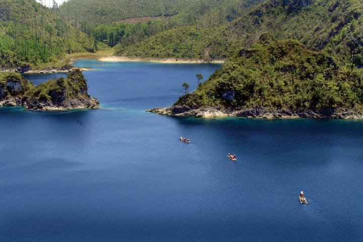 Montebello lake