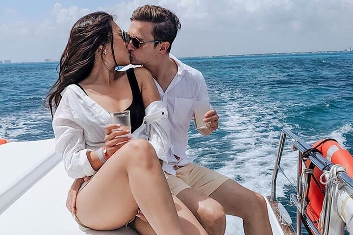Couples Isla Mujeres Catamaran
