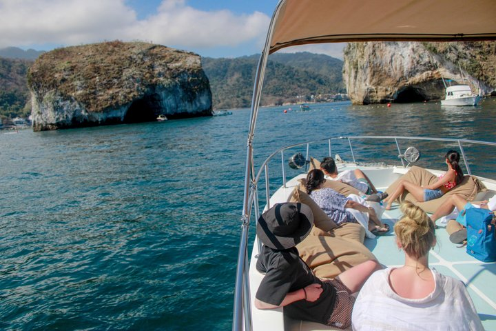 Famous Pato Bobo Adventure Boat - Photo 1 of 24