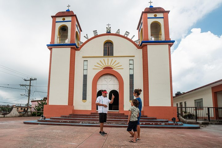 Pluma Hidalgo Church