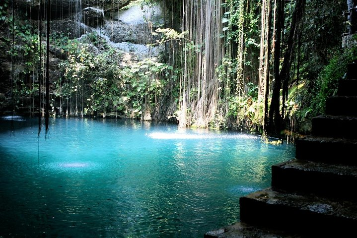 Cuzama jungle cenotes and Izamal tour