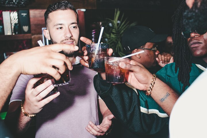 Private Gastronomic Tour Drinks and Tacos - All included  - Photo 1 of 7