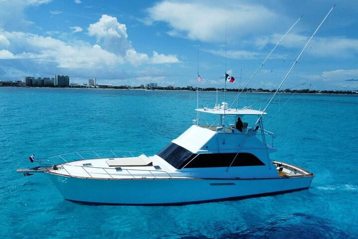 Private Full Day Tour by Yatch in Cancún  - Photo 1 of 25