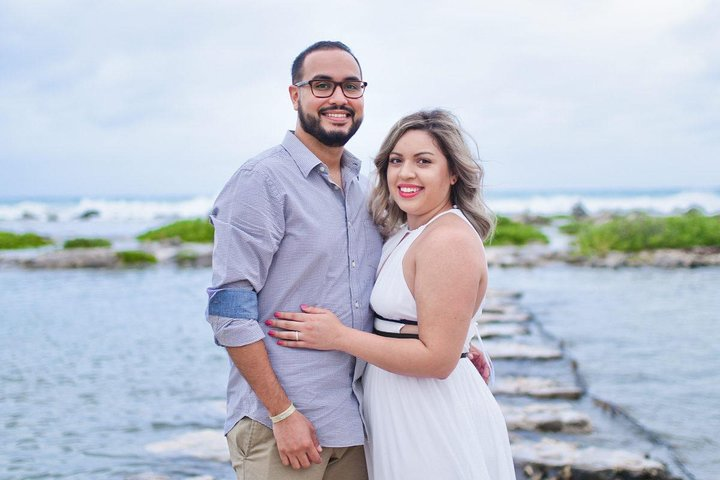 Private Photo Session with a Local Photographer in Cozumel - Photo 1 of 10
