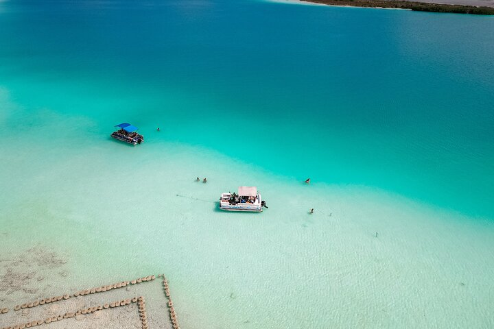 Private pontoon tour in the seven colors lagoon in Bacalar - Photo 1 of 7
