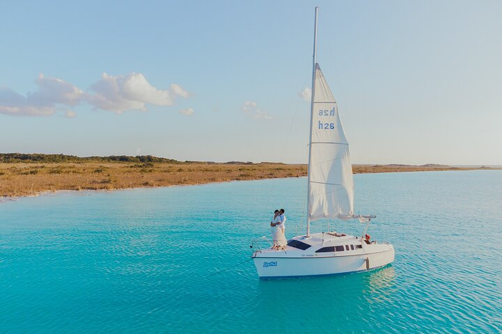 Private Sailboat Tour of the Seven Colors Lagoon in Bacalar - Photo 1 of 8