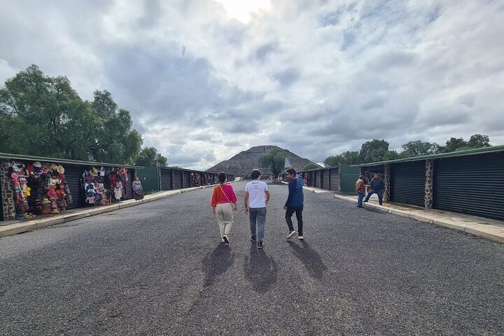 Private Tour: Teotihuacan Pyramids with Virtual Reality - Photo 1 of 9