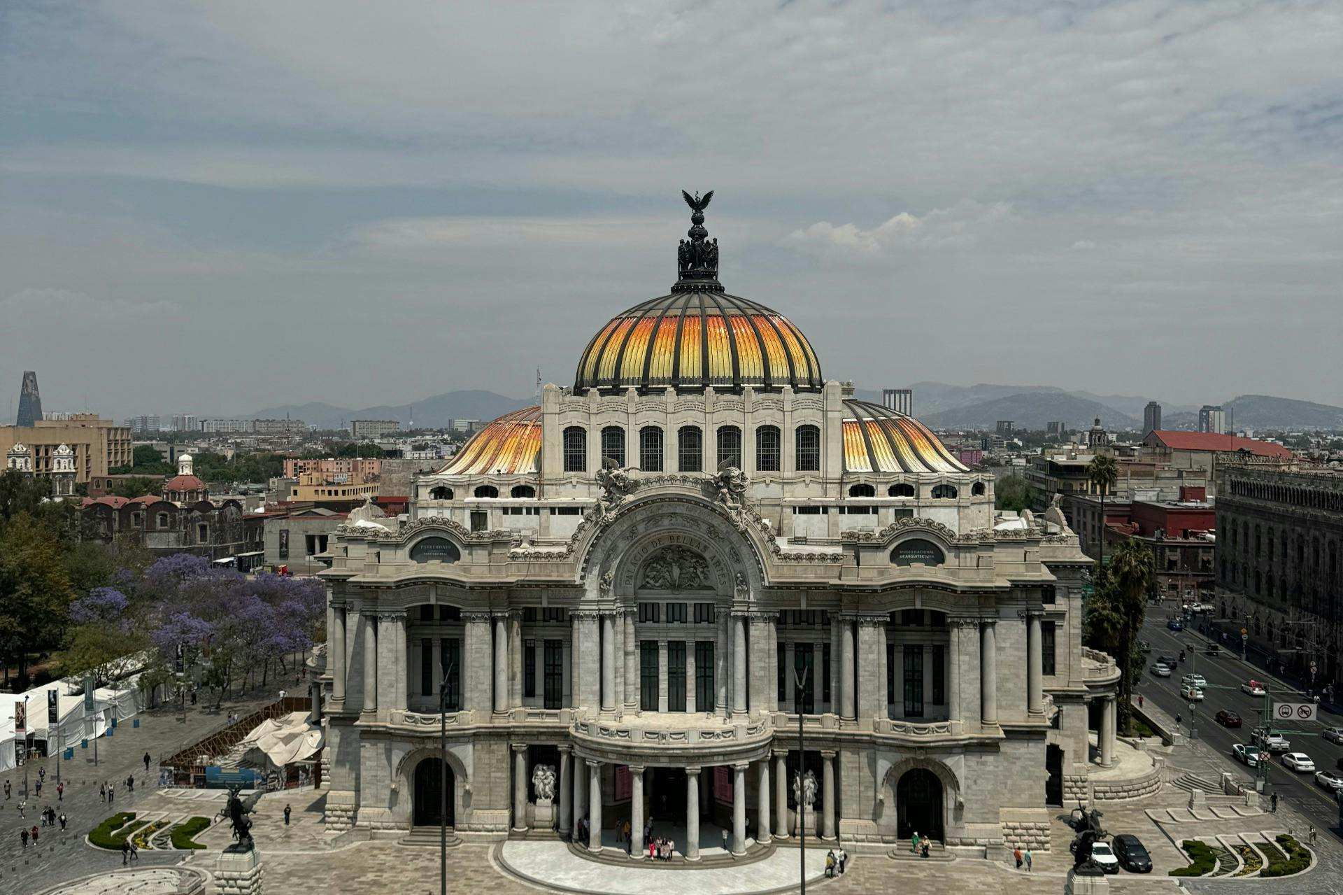 Palacio de Bellas Artes: Entry Ticket + Guided Tour - Photo 1 of 5