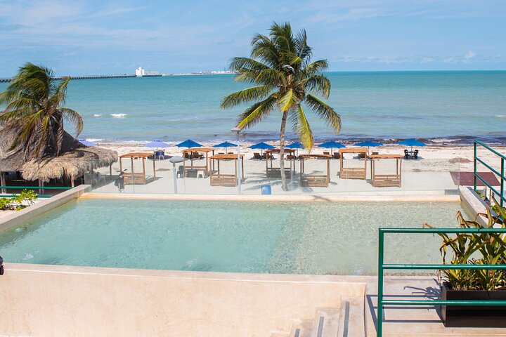 Progreso Scappatta Beach club - Photo 1 of 7