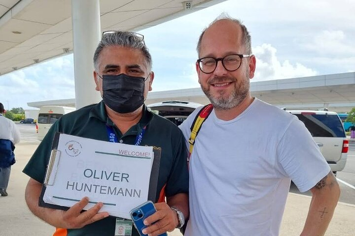 ROUNDTRIP Private Transfer Cancun -Tulum/Akumal /Hilton 1-8 pax - Photo 1 of 7