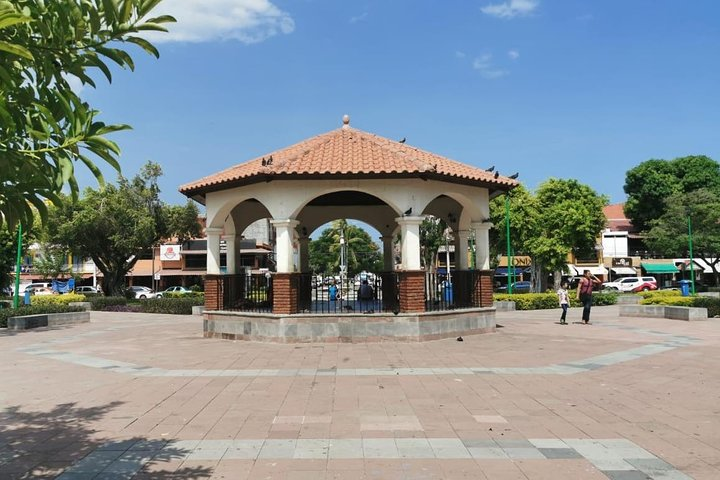 Sightseeing and City Tour - Photo 1 of 15