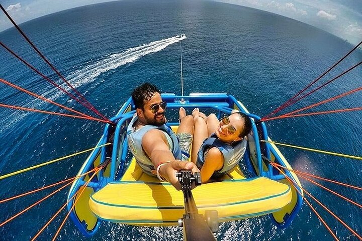 Sky Rider Oceanside Parasailing Experience in Cancun - Photo 1 of 7