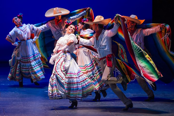 Small Group: Discover the Folkloric Ballet of Mexico - Photo 1 of 8